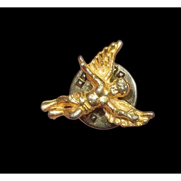 Vintage Minimalist Guardian Angel Gold Tone Lapel Pin - Picture 3 of 6